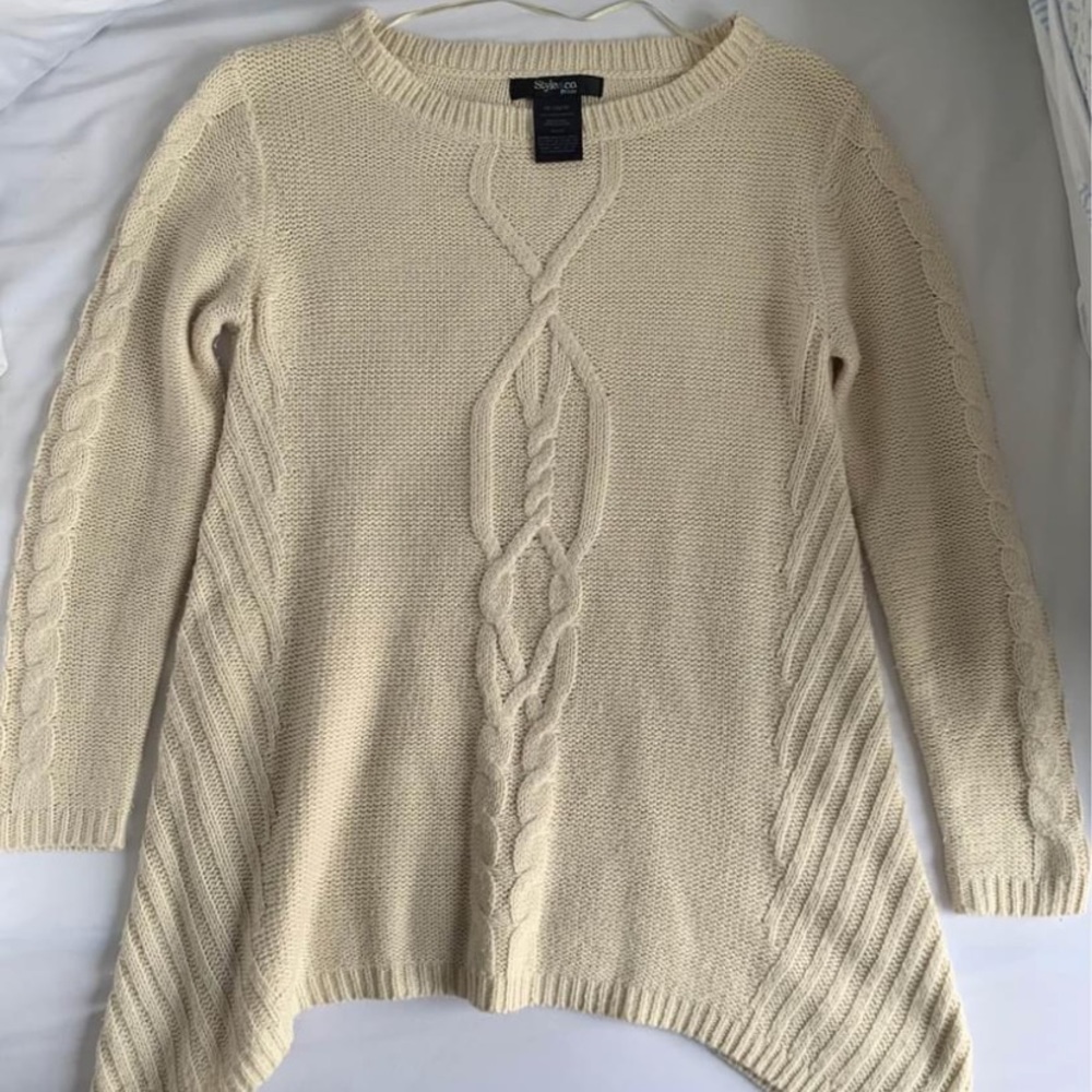 Style & co beige sweater